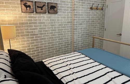 New Toronto Apartment | 5-Minute walk to the lake, cozy and spacious studio for two!