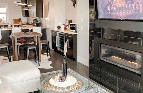 Southwest Mission House | This house is a 3 bedroom(s), 3 bathrooms, located in Kelowna, .
