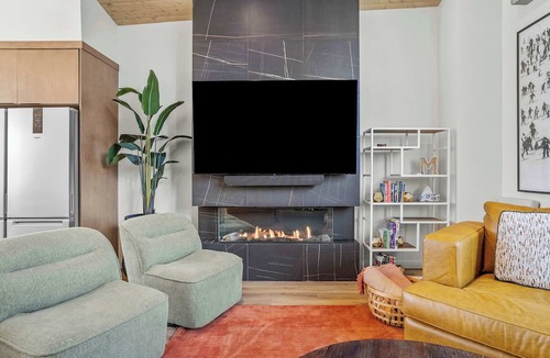 Teepee Town House | Scenic Views in a Luxurious Townhouse