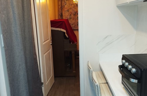 Rocky Mountain House House | Cozy Queen bed for travellers and workers in Rocky Mountain House area