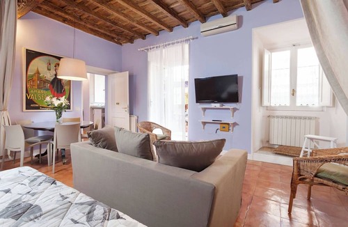 Navona Apartment | Matisse, charming, relaxing and quiet in the heart of Roma