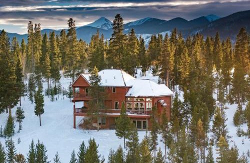 Pole Creek Meadows House | Stunning Mountain Retreat W Views Private Hot Tub