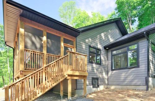 Lake of Bays House | Luxury Estate close to Dwight Beach, Huntsville, Muskoka