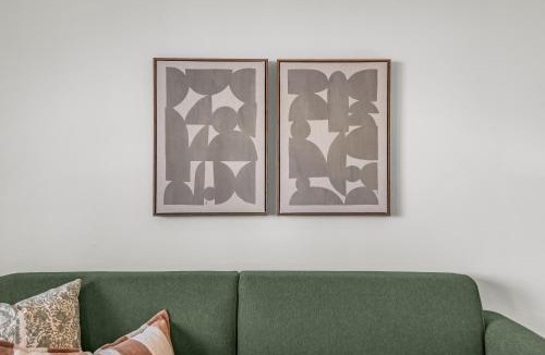 Trinity - Bellwoods Hotel | 3 bed+TTC+Trinity Bellwoods+Kensington+Work desk
