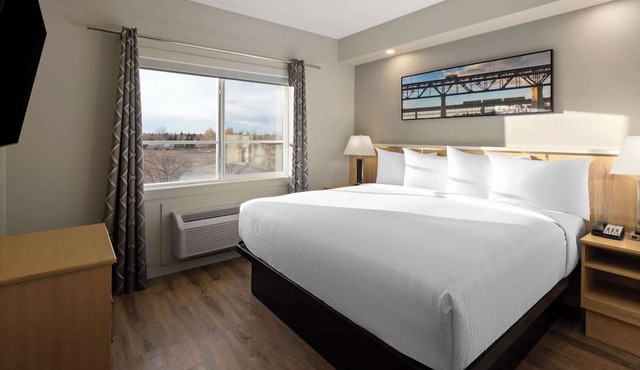 Baymont By Wyndham West Edmonton