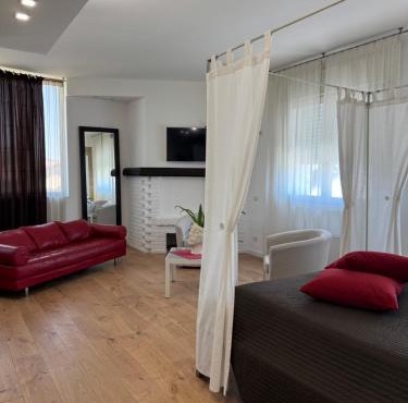 Hotel Angi