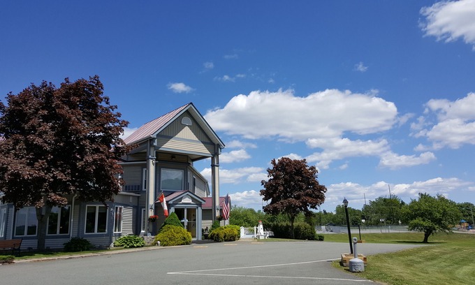 St George Hotel | Granite Town Hotel