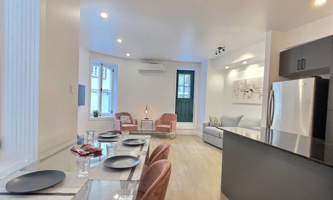 Old Quebec Apartment | Prestigious apartment in the city center!