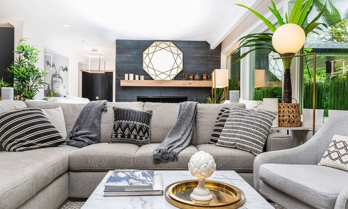 Etobicoke House | Super Lux Designer Co-Living, Hot Tub, Movie Theatre, Tesla Charger, Fireplaces